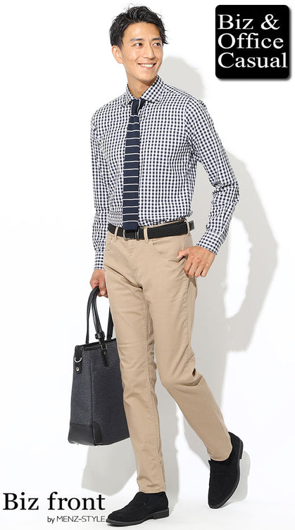 チェックシャツとネクタイのジャケットなしビジネスカジュアル好印象コーデ