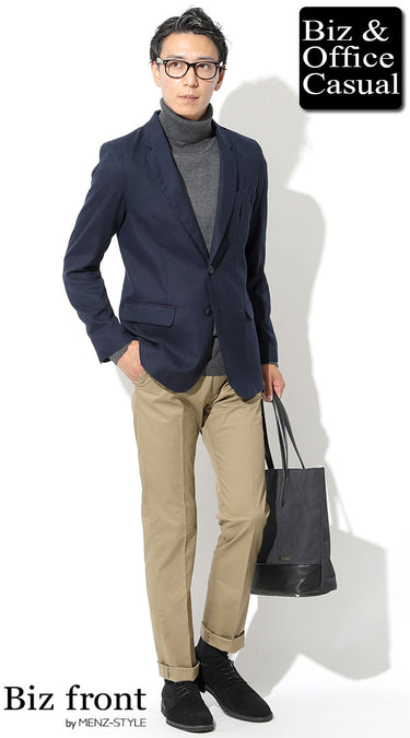 ネイビージャケット✕ベージュパンツコーデ例