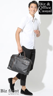 おしゃれなオフィスカジュアルバッグコーデ例