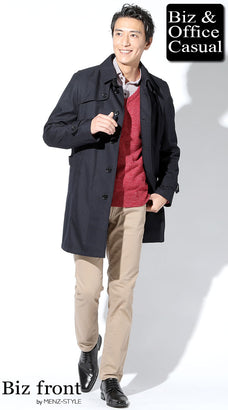 ホテル忘年会で華やぐアウターコーデ｜ネイビーコート×赤Vネックニット