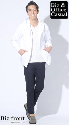 スラックスとtシャツのメンズコーデ例