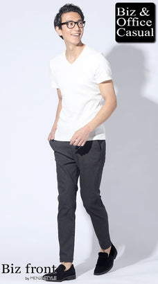 スラックスとtシャツのメンズコーデ例