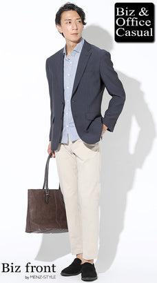 ネイビージャケット・紺ブレザーに合う白パンツのコーデ例