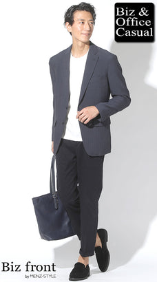 ジャケットのインナーにTシャツのジャケパンコーデ例