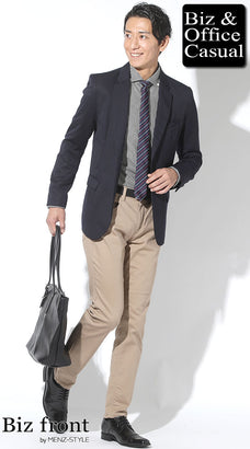 50代の春のビジネスカジュアルコーディネート