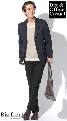 ジャケットのインナーにニットのジャケパンコーデ例