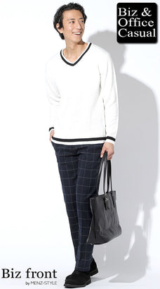 白チルデンニット×ネイビーチェックパンツ