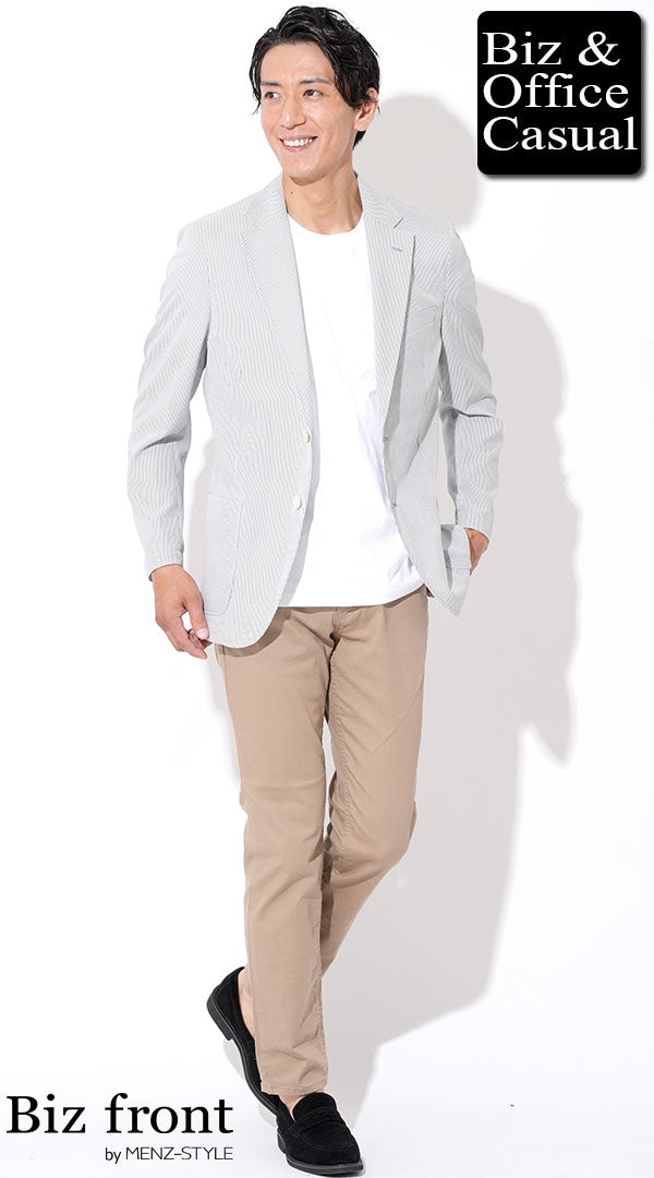 白シアサッカージャケット×白丸首半袖Tシャツ×ベージュストレッチチノパン　biz22ss_3418