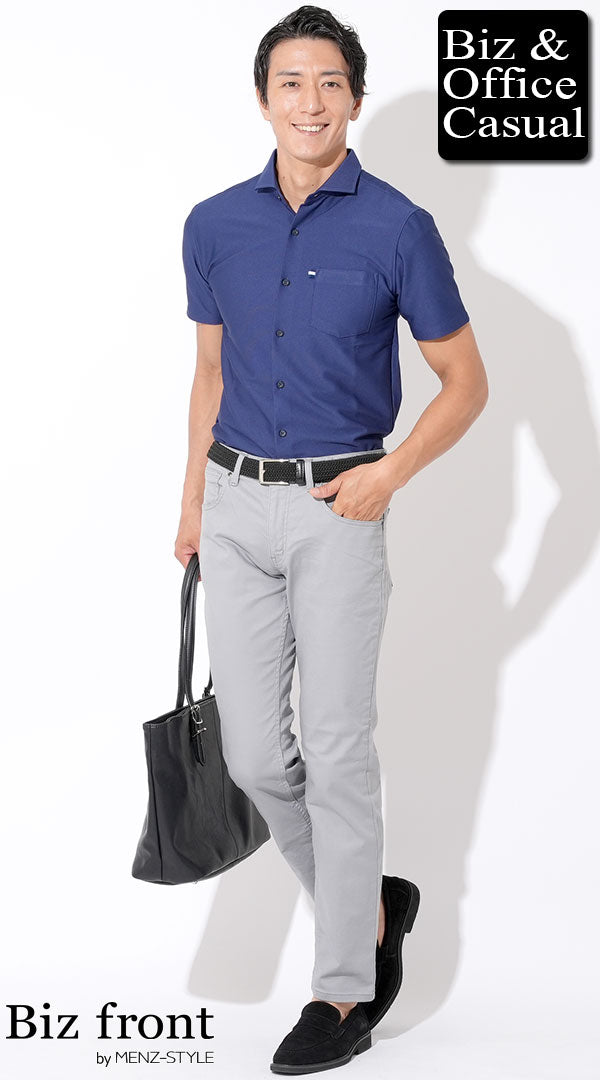 コーディネート例 ネイビーワイシャツ型半袖ポロシャツ×グレーストレッチチノパン