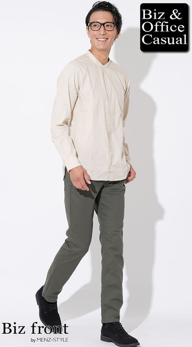 カーキパンツ×ベージュシャツ・ベージュジャケットのメンズコーデ