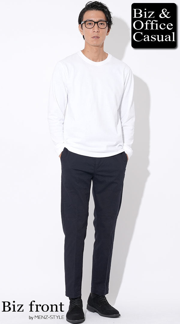白長袖Tシャツ×黒テーパードスラックスチノパン　biz22aw_0732