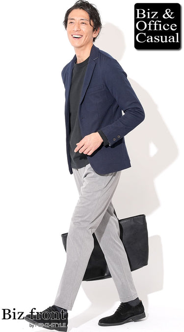 ライトグレーパンツ×カジュアルジャケットの春メンズコーデ