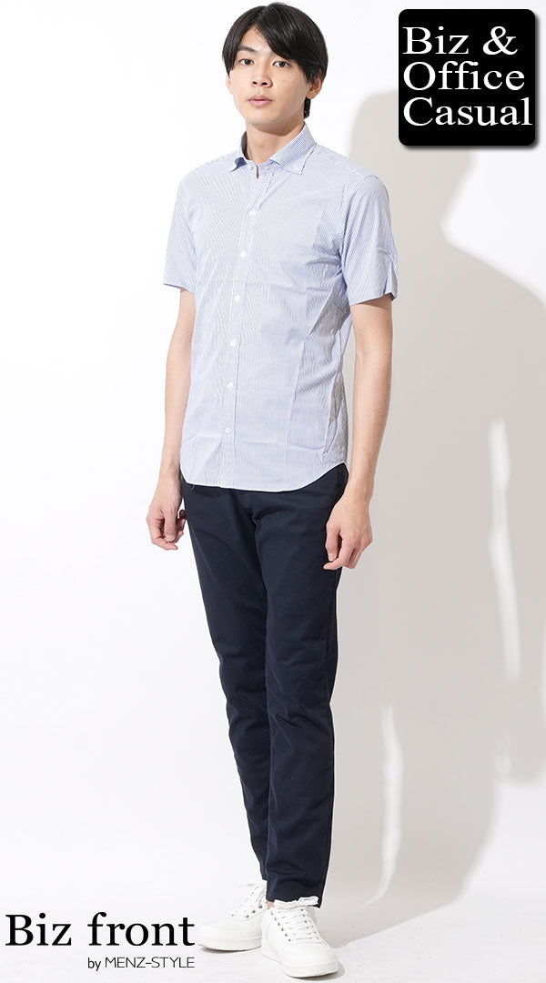 メンズ夏デートコーデストライプシャツとネイビーパンツ