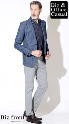 60代男性に似合う紺ジャケットコーデ例