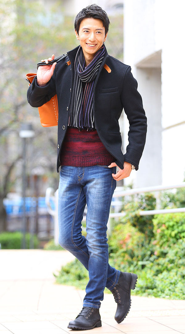 低身長メンズにおすすめの冬コーデ：黒ショートブーツとジャケットで足元を引き締め視線を上に集める着こなし