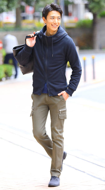 ボリュームネックパーカー