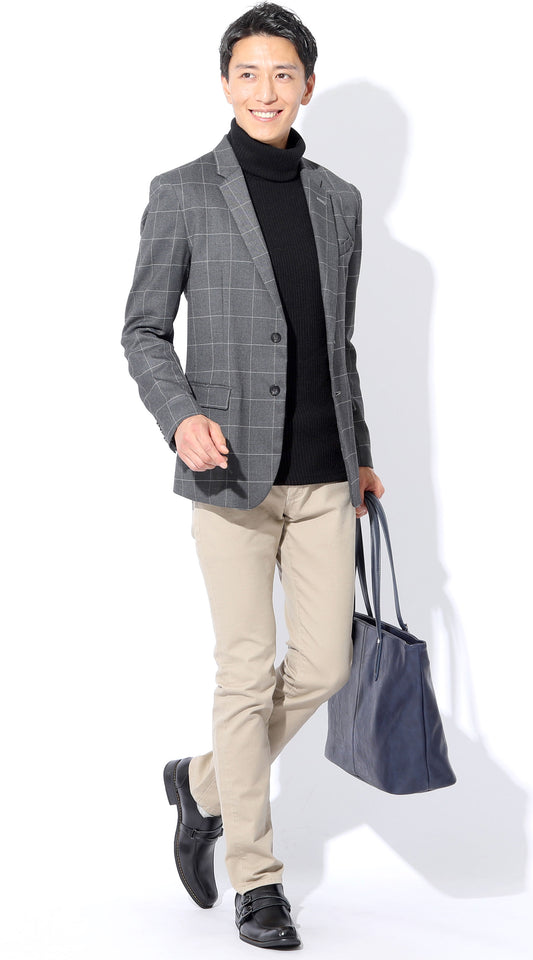 グレーチェックテーラードジャケット×黒リブタートルネックニット×ベージュパンツ　biz18-19aw_4655