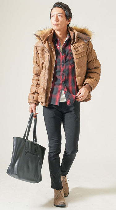 冬におすすめのメンズシャツ×ズボンコーデ