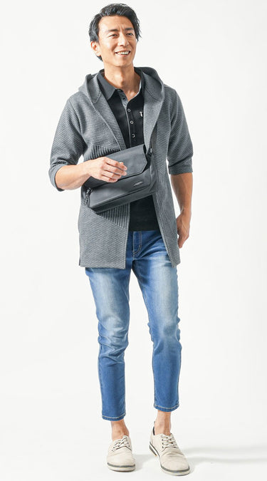 40代メンズにおすすめの黒ボディバッグコーディネート