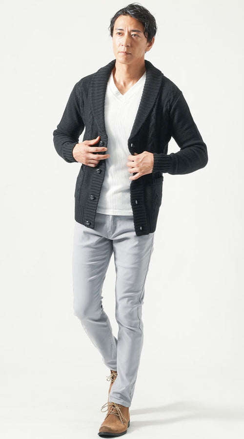 黒カーディガンのメンズ春コーデ