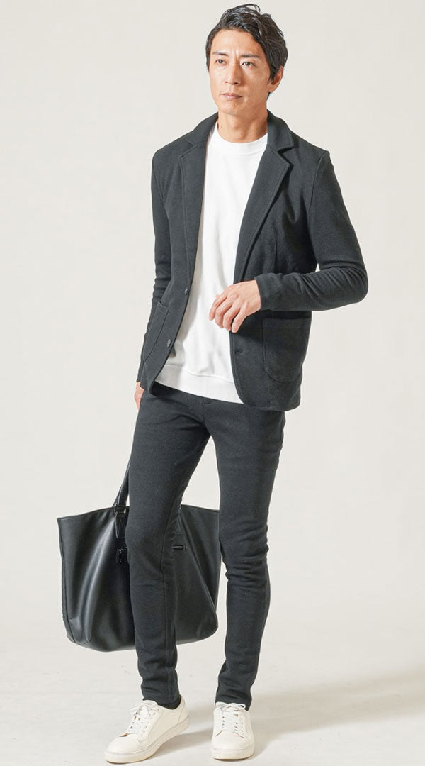 40代メンズにおすすめの黒セットアップで清潔感と大人のきちんと感を演出した秋のコーデ