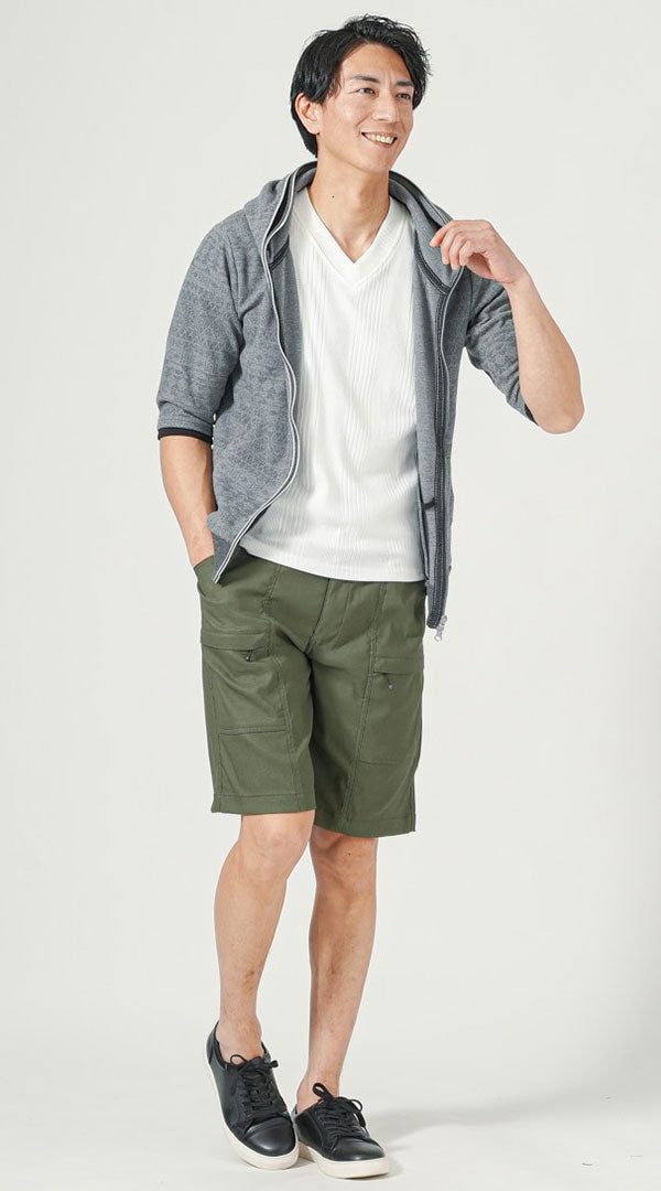 40代メンズにおすすめのショートパンツとパーカーの夏アウトドアコーデ