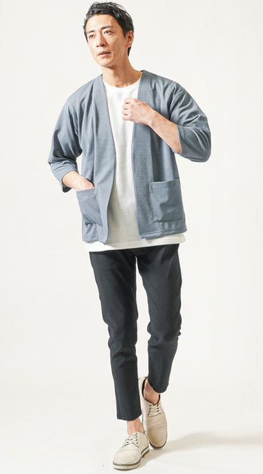 春に合う黒パンツのメンズコーデ例