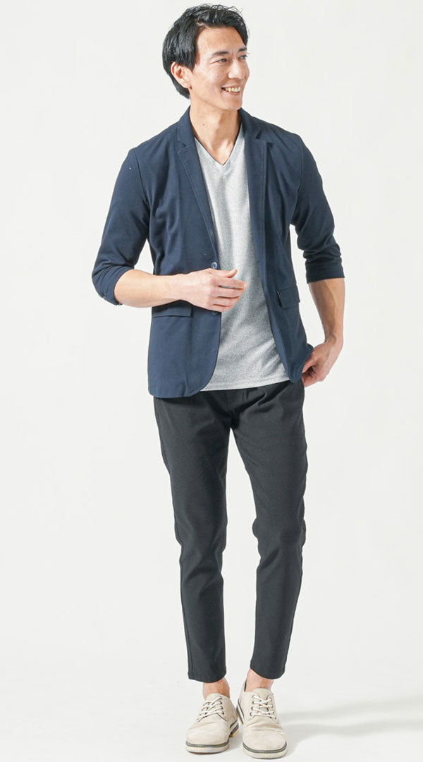 ネイビー七分袖テーラードジャケット　グレー半袖VネックTシャツ　黒スキニーテーパードアンクルチノパンツ　グレーシューズ　DSC00047