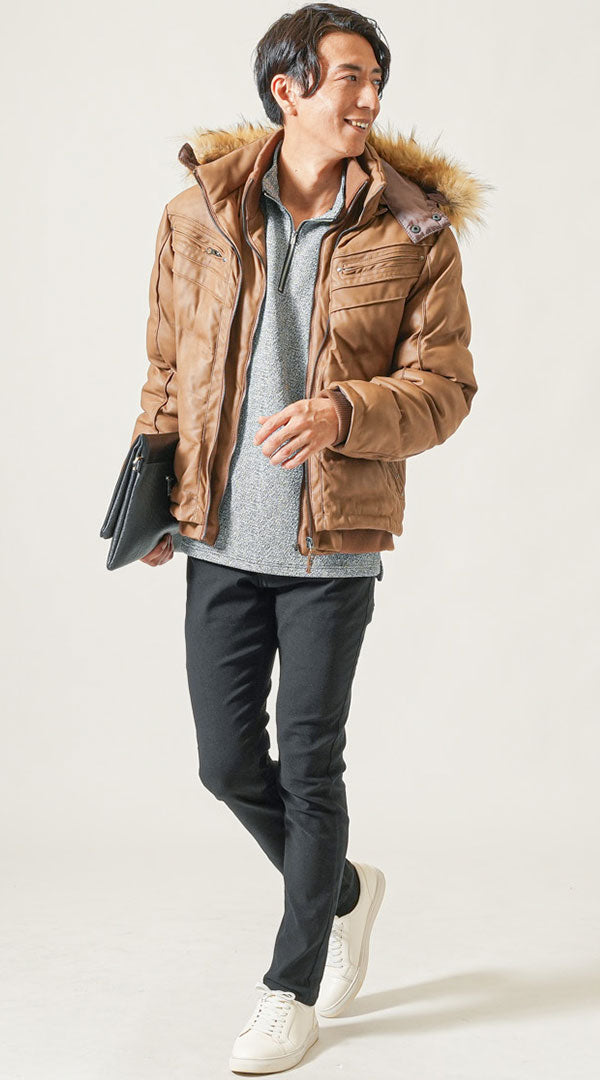 キャメルレザージャケット＆グレーポロシャツ:40-50代におすすめのカジュアル冬アウター