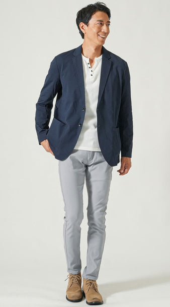 ネイビージャケットとテレコTシャツを使った秋のきれいめコーデ