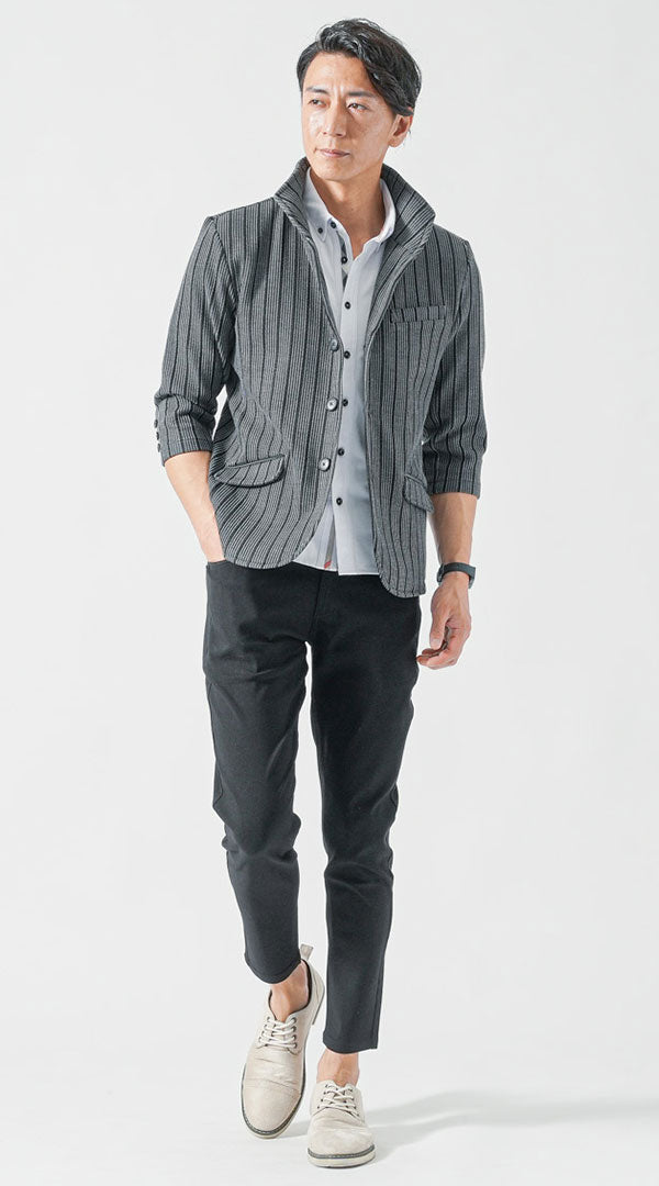 テーパードパンツを使った40代メンズ向けの夏のきれいめコーデ