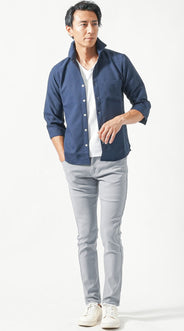 50代の男性はスニーカーを大人カジュアルに履きこなす