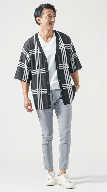 ライトグレーパンツ×サマーカーディガンの夏メンズコーデ