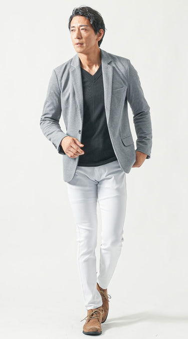 白スキニーパンツ×ブーツコーデ