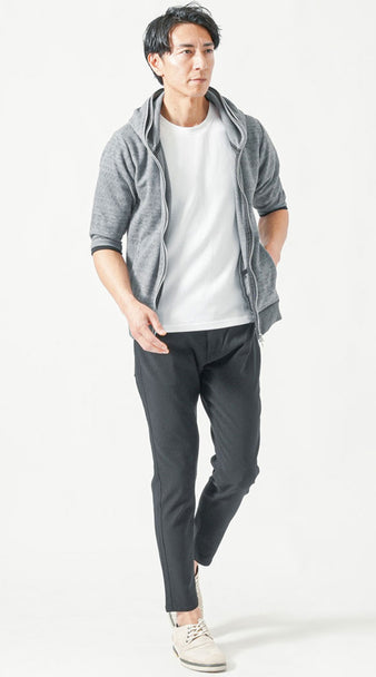 メンズにおすすめの透けない白tシャツを来た夏コーデ