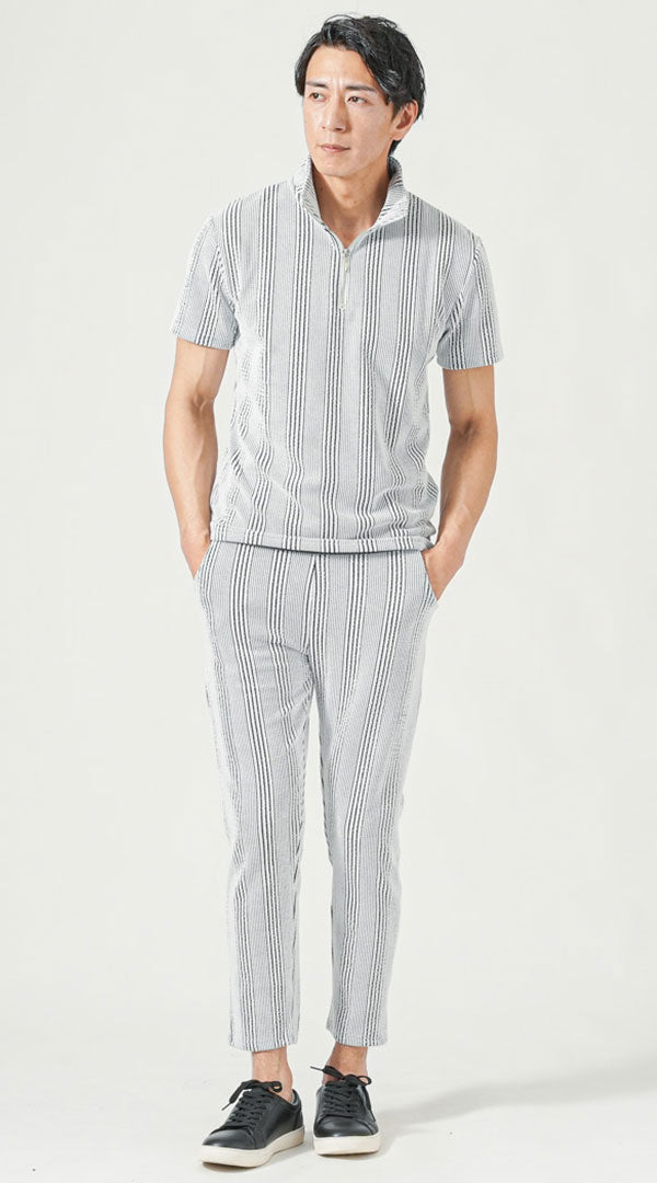 白半袖ポロシャツ　白アンクルパンツ　黒スニーカー　snp_ps0613