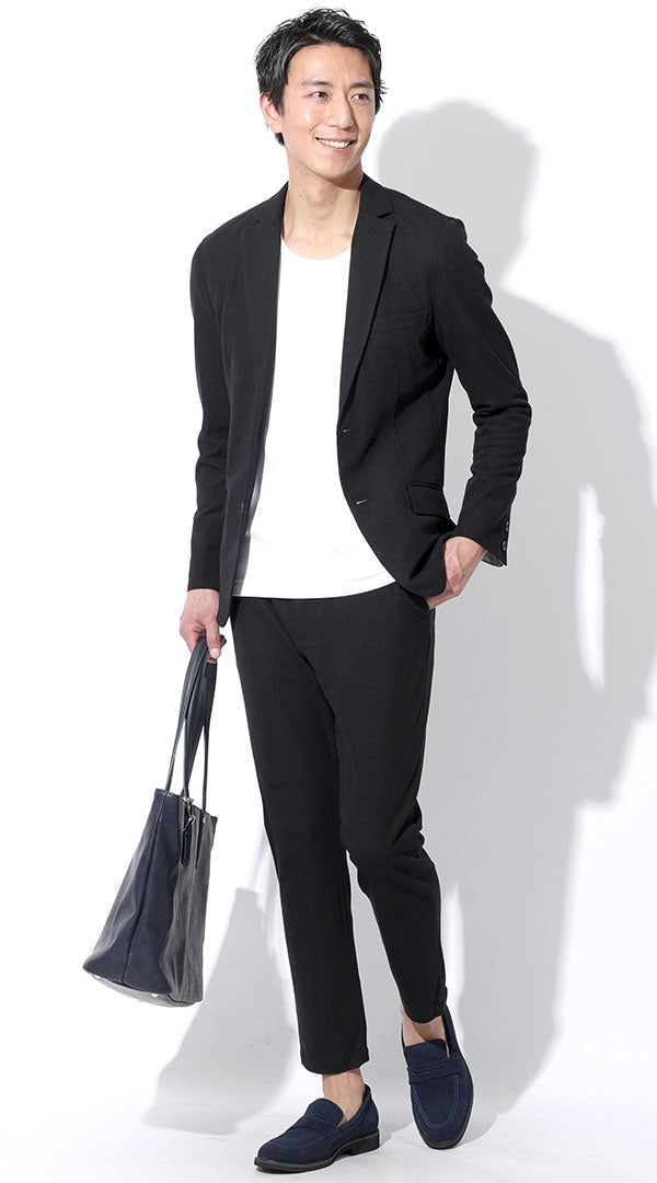 黒セットアップ　黒長袖テーラードジャケット　白五分袖クルーネックTシャツ　黒アンクルパンツ　ネイビーレザースエードローファー　ネイビートートバッグ　biz19ss_2289