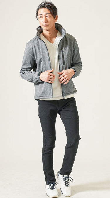 左右ともに　メンズの秋服コーデのコツ②色使いをシンプルにまとめる