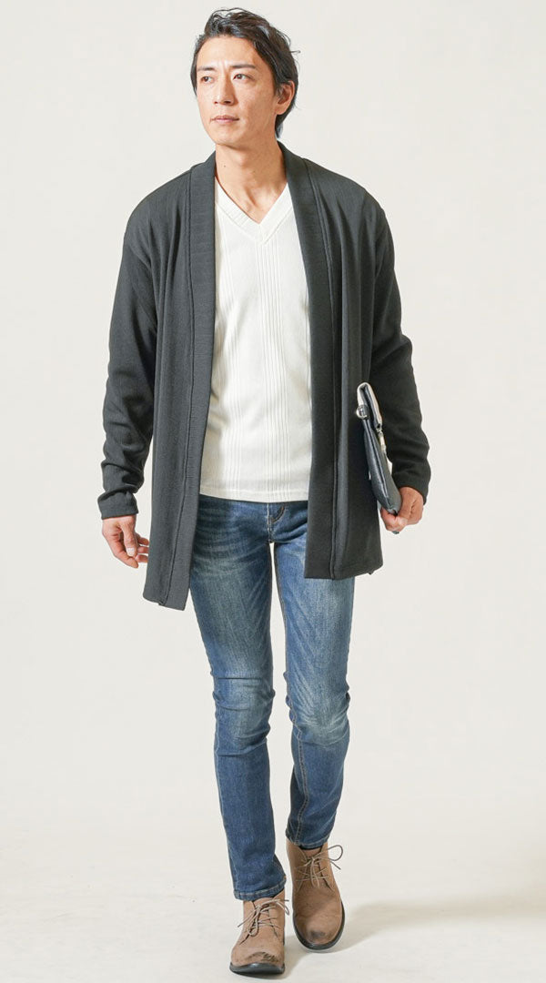 メンズにおすすめのベージュスエードチャッカブーツを使った秋の大人カジュアルコーデ