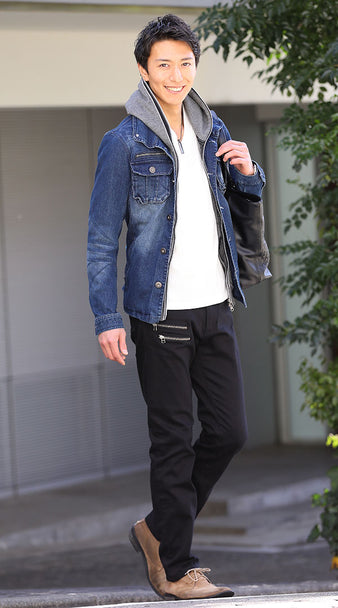 グレーパーカーに合うアウター