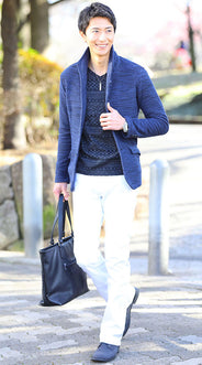 おすすめのブーツカットパンツのメンズコーデ