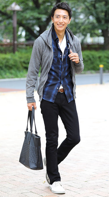 40代のカジュアルコーデに合うベルトを合わせたお手本コーデ