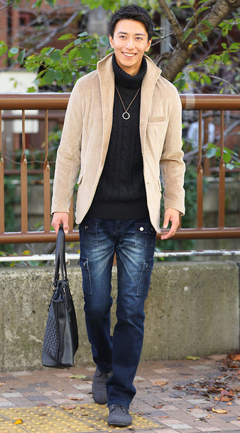 ベージュアウターのコーディネート例