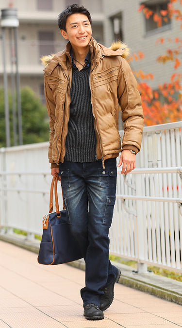レザーブーツと合わせた自然とカッコ良く見える冬コーデ例