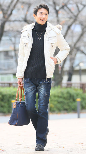 白ブルゾンを使ったメンズ冬コーデ