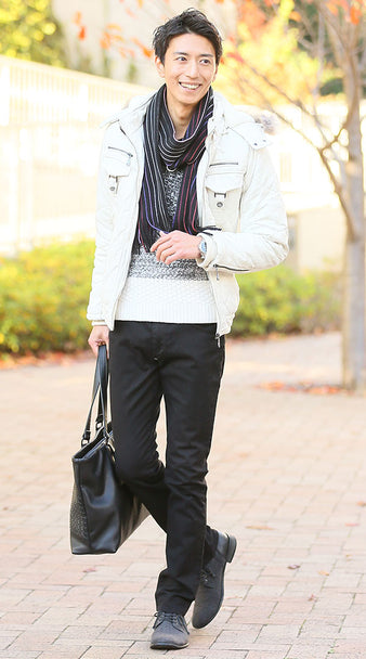 白ブルゾンを使ったメンズ冬コーデ