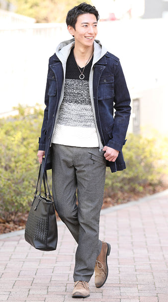 コート+パーカー重ね着メンズコーデ