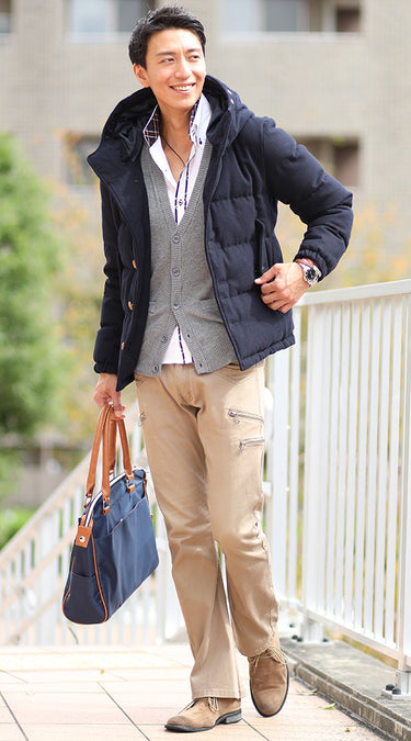 この3つの要素を取り入れた50代メンズ向けのチノパンコーデ例