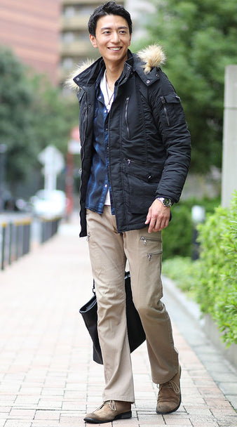 ブーツカットパンツ×ブラックN3-B×青チェックシャツ