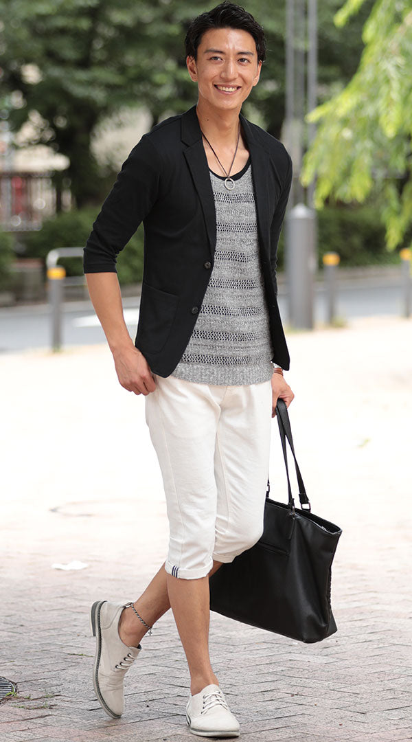 メンズ春夏のモノトーンコーディネート例
